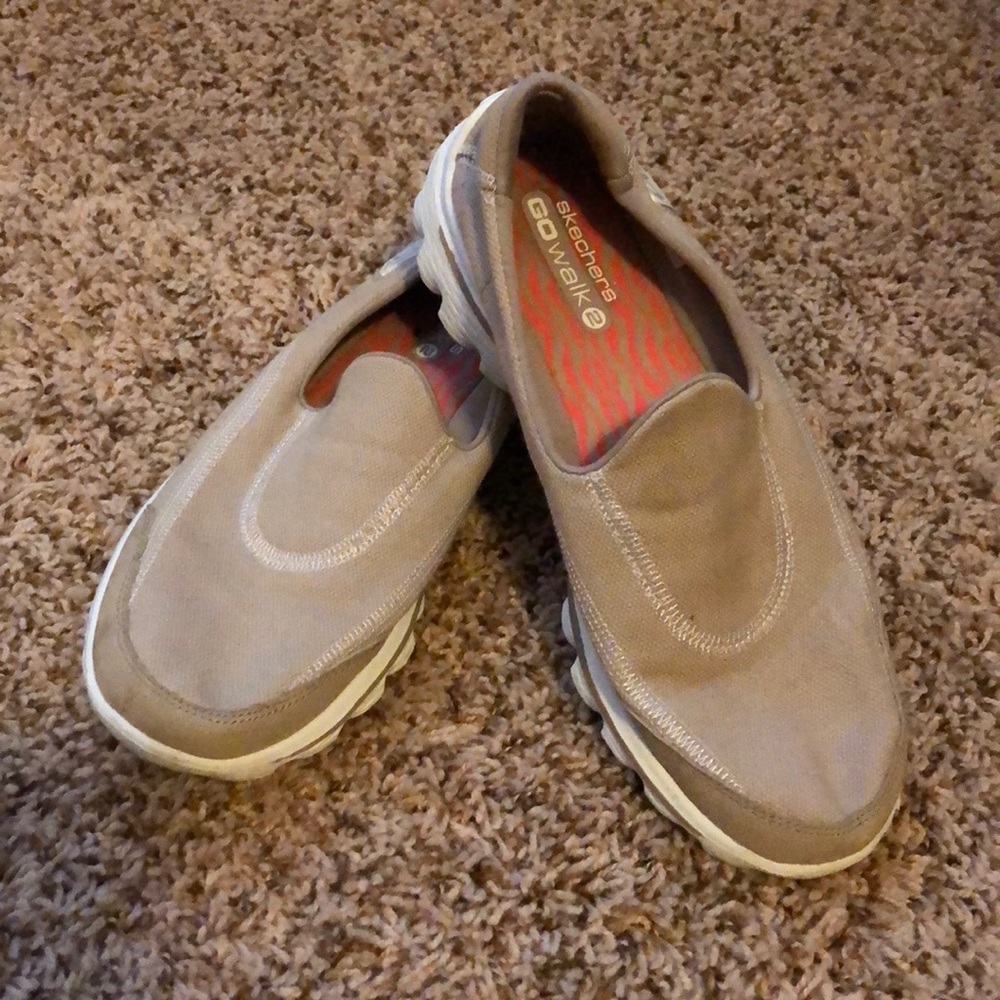 Skechers Go Walk 2